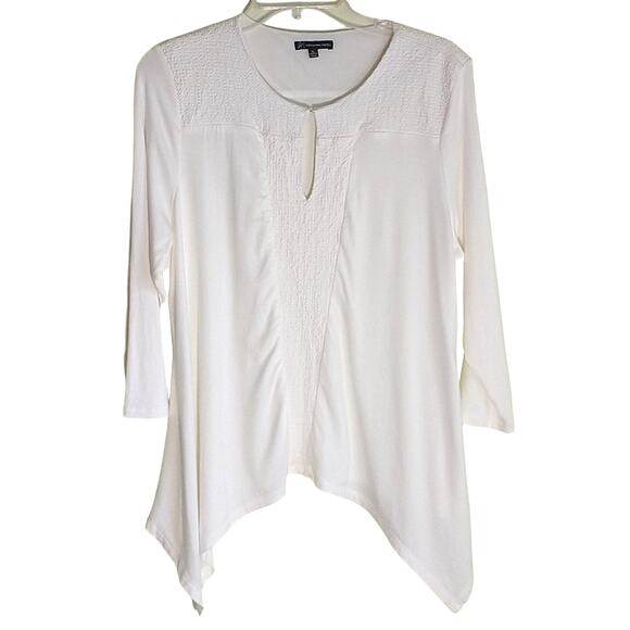 Adrianna Papell Tops - Adrianna Papell Top Women's Size XL White Knit 3/4 Sleeve Sharkbite Hem pullover